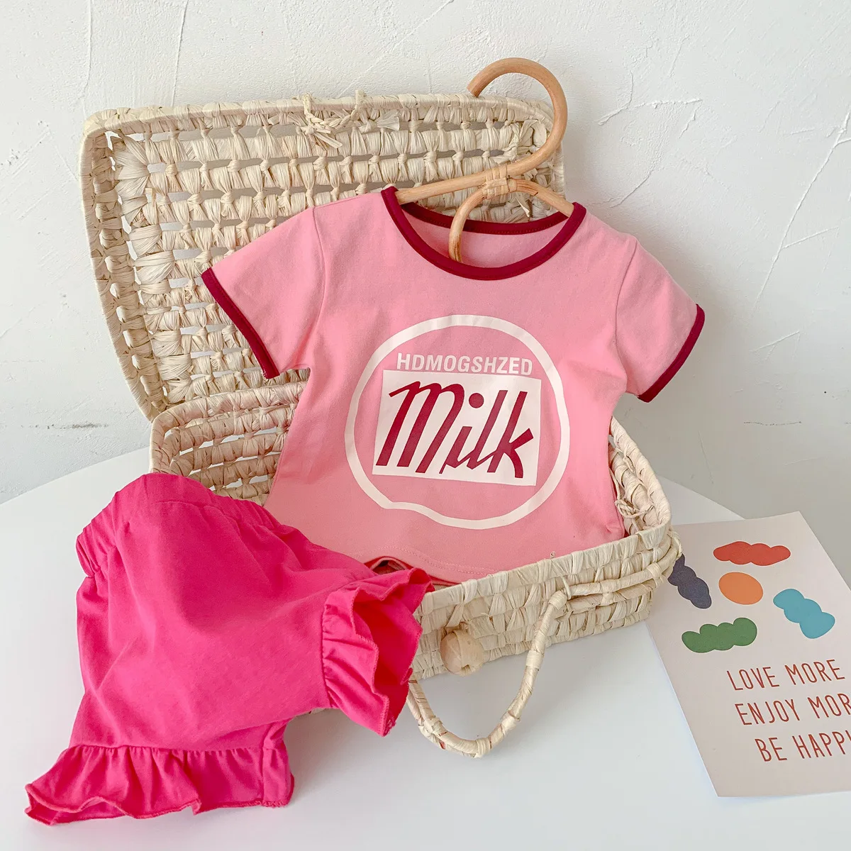 2022 Summer New Baby Girl Short Sleeve Clothes Set Cute Letter Print T Shirt + Shorts For Girls 2pcs Suit Cotton Kids Outfits
2022 Summer New Baby Girl Short Sleeve Clothes Set Cute Letter Print T Shirt + Shorts For Girls 2pcs Suit Cotton Kids Outfits