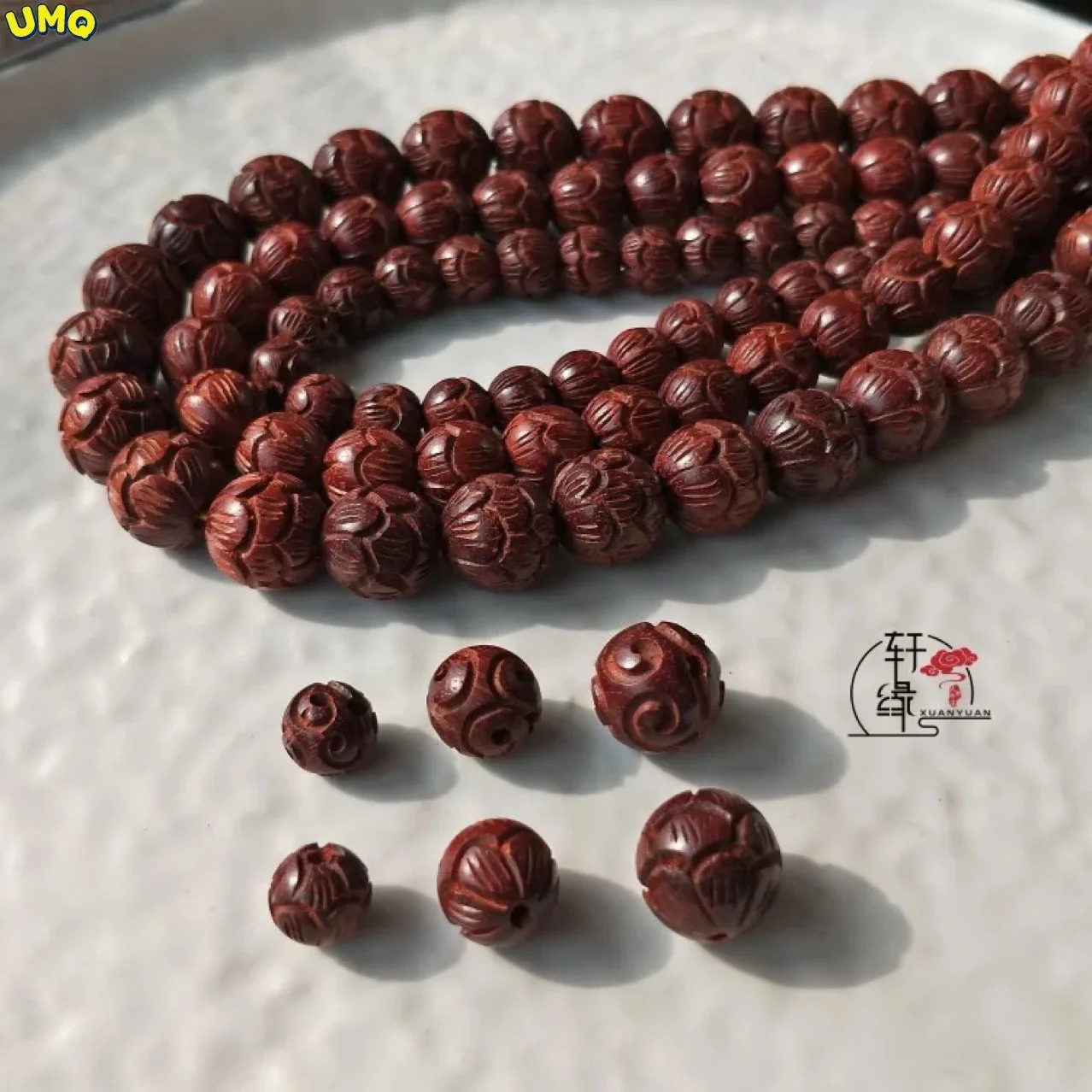 Natural Red Sandalwood 6 / 8 / 10 / 12mm Blood Sandalwood Lotus Bead Carving Auspicious Cloud Buddha Bead Diy Accessories
Natural Red Sandalwood 6 / 8 / 10 / 12mm Blood Sandalwood Lotus Bead Carving Auspicious Cloud Buddha Bead Diy Accessories