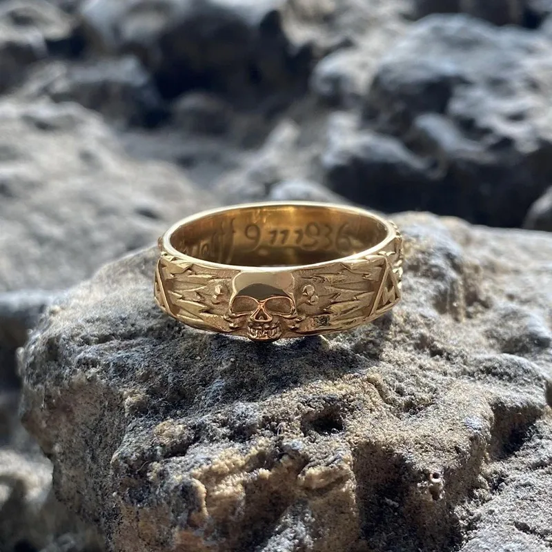 Skull Devil Pattern Vintage Stainless Steel Rings For Mens Skeleton Unique Gift Gold Jewelry Punk Retro Simple Gothic Wholesale
Skull Devil Pattern Vintage Stainless Steel Rings For Mens Skeleton Unique Gift Gold Jewelry Punk Retro Simple Gothic Wholesale
