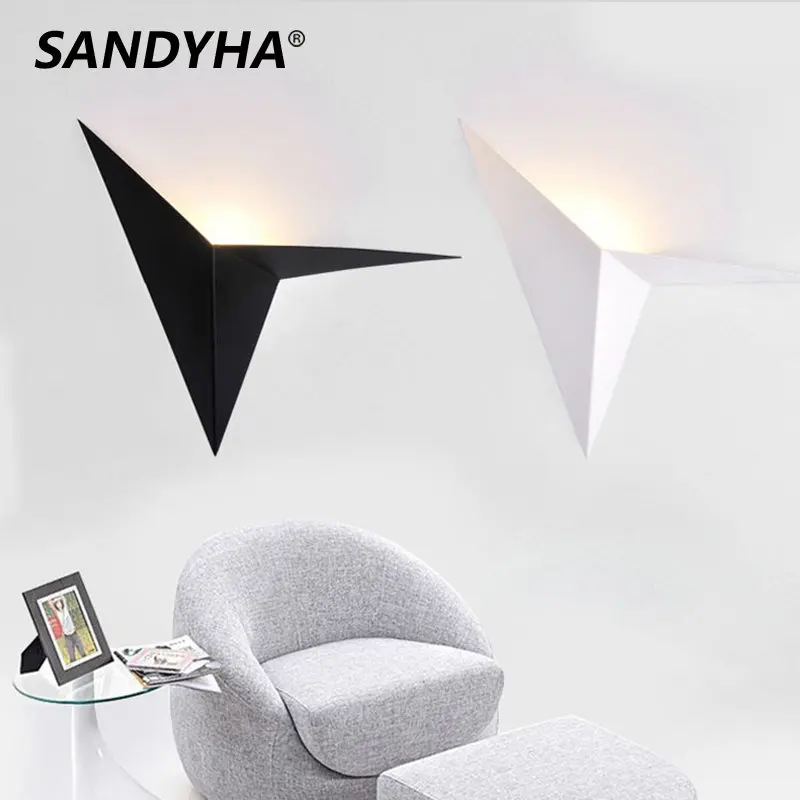 Nordic Triangle Wall Lamp Wrought Iron Shaped LED Lighting Creative Bedroom Sconce Study Bedside Corridor Balcony Decor Lamparas
Nordic Triangle Wall Lamp Wrought Iron Shaped LED Lighting Creative Bedroom Sconce Study Bedside Corridor Balcony Decor Lamparas