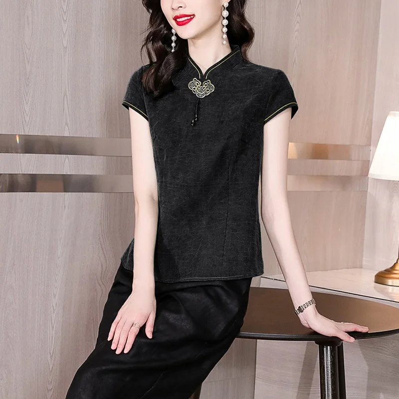 Retro Chinese Style Shirt for Women 2022 Summer New Short Sleeve Button Top Traditional Clothing
Retro Chinese Style Shirt for Women 2022 Summer New Short Sleeve Button Top Traditional Clothing
