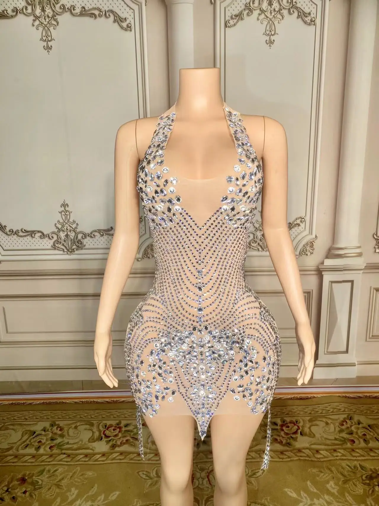 Телесное красное сексуальное зеленое прозрачное стрейчевое праздничное платье с лямкой на шее и открытой спиной наряд для танцев на день рождения платье для выпускного вечера 
Телесное красное сексуальное зеленое прозрачное стрейчевое праздничное платье с лямкой на шее и открытой спиной наряд для танцев на день рождения платье для выпускного вечера