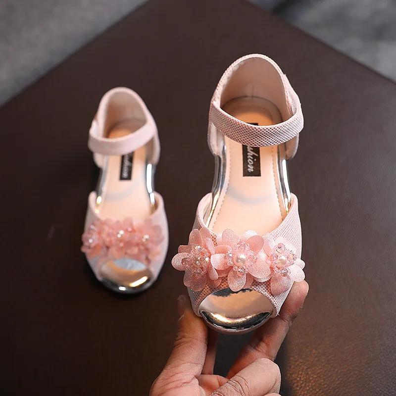 Summer Children's Sandals Girls Fish mouth Princess Shoes Little Girl Soft-soled Pearl flower Dancing
Summer Children's Sandals Girls Fish mouth Princess Shoes Little Girl Soft-soled Pearl flower Dancing