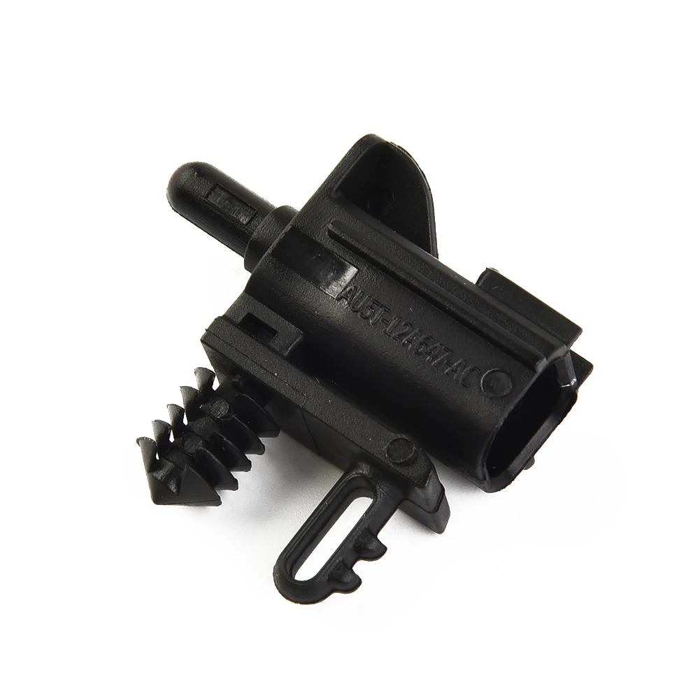 Car Temperature Sensor AU5Z12A647B For Ford Edge 2011-2019 F-250 F-350 F-450 F-550 Super Duty 2011-2016 For Fiesta 14
Car Temperature Sensor AU5Z12A647B For Ford Edge 2011-2019 F-250 F-350 F-450 F-550 Super Duty 2011-2016 For Fiesta 14