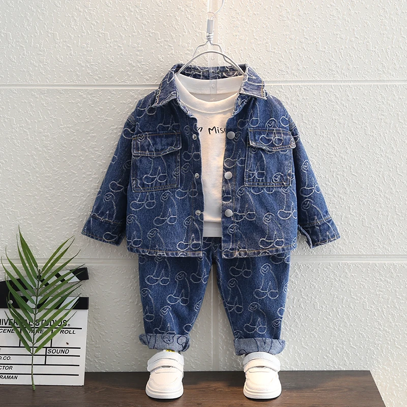 New Baby Boy Clothing 3 Piece Autumn Spring Baby Sportswear Jacket Cotton Denim Newborn Boy Suit Cardigan Children's Clothing
New Baby Boy Clothing 3 Piece Autumn Spring Baby Sportswear Jacket Cotton Denim Newborn Boy Suit Cardigan Children's Clothing