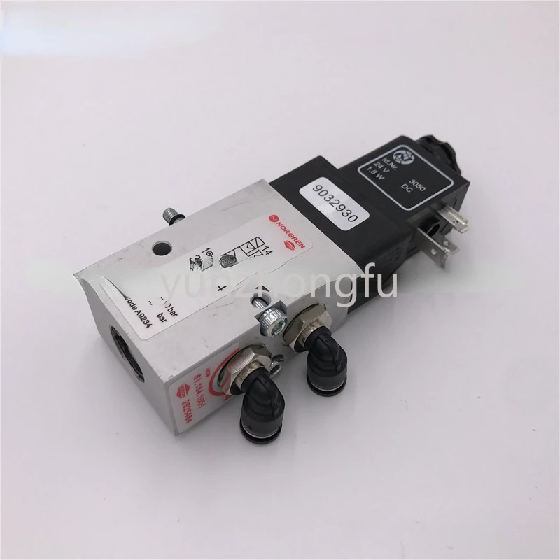 98.184.1051 61.184.1051 Heidelberg printing press solenoid valve Heidelberg imported solenoid valve 
98.184.1051 61.184.1051 Heidelberg printing press solenoid valve Heidelberg imported solenoid valve