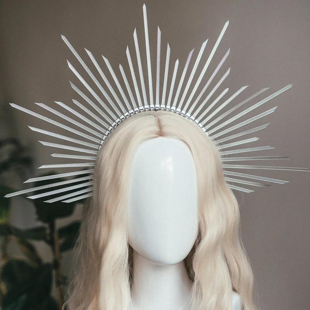 Карнавальная повязка на голову с солнечными лучами, золотая корона с ореолом, корона с ореолом, хорошая готическая корона, повязка на голову с ореолом солнца, повязка на голову для беременных, фотосессия