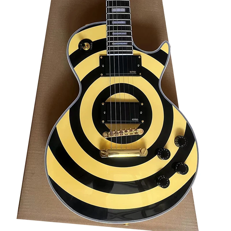 Famous electric guitar, classic active pickup system, professional quality assurance, free door-to-door delivery. 
Famous electric guitar, classic active pickup system, professional quality assurance, free door-to-door delivery.