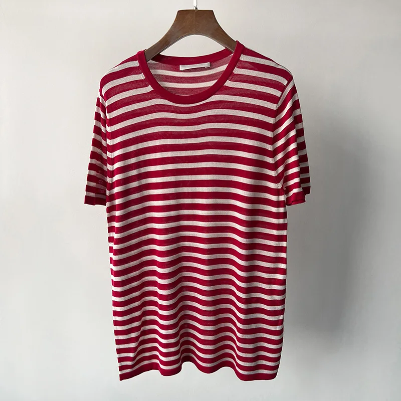 Light Luxury Elegant Simple Loose Short-sleeved Shirt French Early Spring New Hundred With Temperament T-shirt
Light Luxury Elegant Simple Loose Short-sleeved Shirt French Early Spring New Hundred With Temperament T-shirt