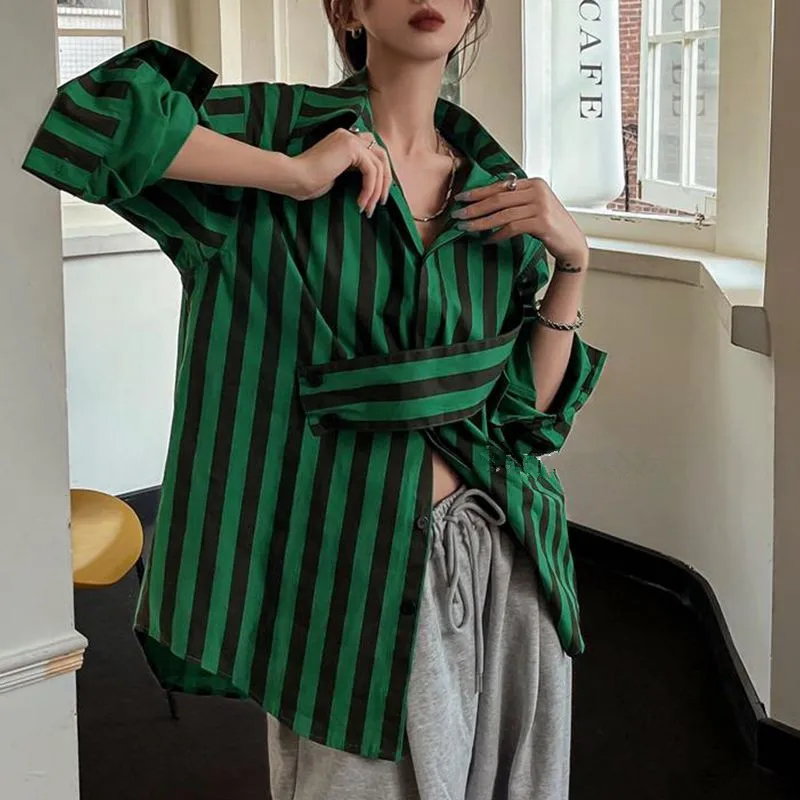 Корейский стиль, Женская Весенняя Свободная модель 2022, новая модная винтажная шикарная блузка в полоску с отворотом, повседневная женская б... 
Корейский стиль, Женская Весенняя Свободная модель 2022, новая модная винтажная шикарная блузка в полоску с отворотом, повседневная женская б...