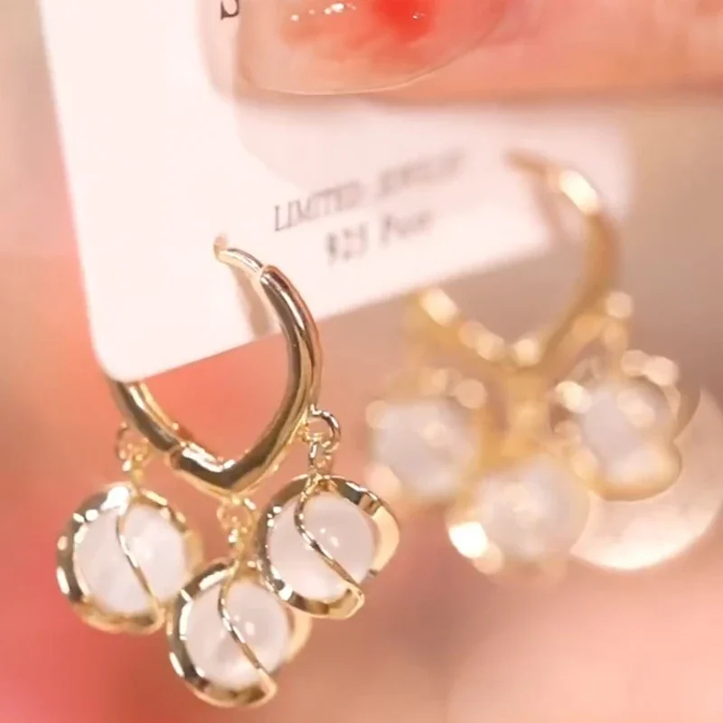 

2023 New Design Sense Fashion Personality Opal Earrings Women's Trendy Temperament Earrings Wedding Jewelry Birthday Gifts