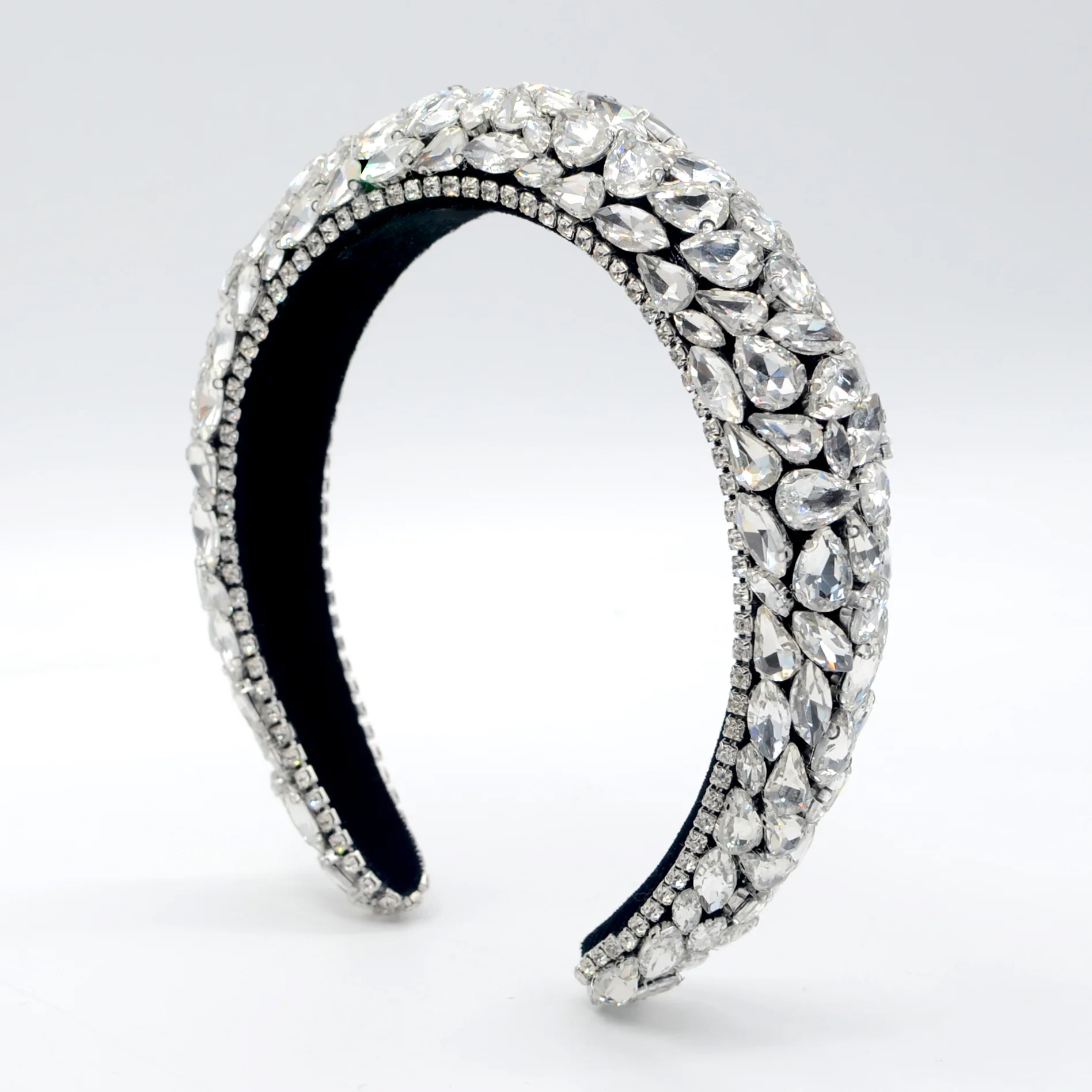 New Rhinestone Gem Headband Sponge Wide Edge Handmade Headband Korean Baroque Headband Manufacturer
New Rhinestone Gem Headband Sponge Wide Edge Handmade Headband Korean Baroque Headband Manufacturer