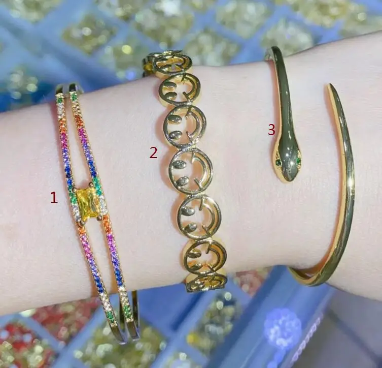 1pcs Fashion snake smiley Charm Bracelets For Elegant Women Cubic Zirconia Snake Bracelet & Bangle Adjustable v5ns 
1pcs Fashion snake smiley Charm Bracelets For Elegant Women Cubic Zirconia Snake Bracelet & Bangle Adjustable v5ns