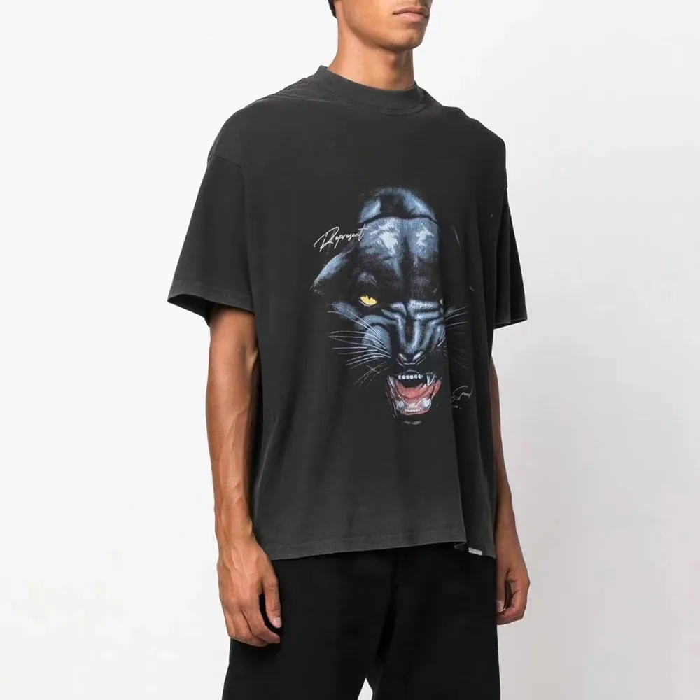 CoooColl666 High Street Style Leopard Head Washable Printed Pattern 100%Cotton Tops Tees Loose Oversized T-Shirt For Men Women
CoooColl666 High Street Style Leopard Head Washable Printed Pattern 100%Cotton Tops Tees Loose Oversized T-Shirt For Men Women