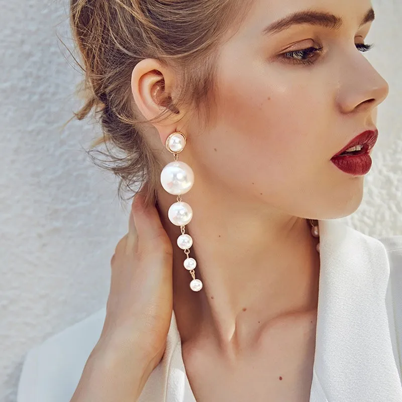 10cm Vintage Long Fringe Faux Pearl Dangle Earrings for Women Zinc Alloy Material Fashion Size Link Stud Earrings Summer Jewelry
10cm Vintage Long Fringe Faux Pearl Dangle Earrings for Women Zinc Alloy Material Fashion Size Link Stud Earrings Summer Jewelry