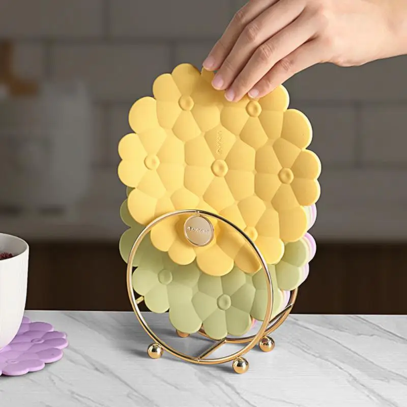 Lovable Casserole Mat Anti-slip Cup Wad Storage And Decoration Are The Same Not Afraid Of Scalding Anti-scald Table Mat
Lovable Casserole Mat Anti-slip Cup Wad Storage And Decoration Are The Same Not Afraid Of Scalding Anti-scald Table Mat