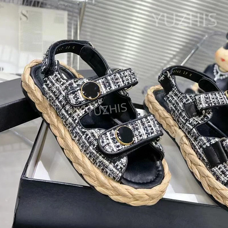 Summer Daily Outdoor Double Breasted Sandals New Fashion Brand Designer Comfortable Flats Women Beach Vacation Roman Sandals
Summer Daily Outdoor Double Breasted Sandals New Fashion Brand Designer Comfortable Flats Women Beach Vacation Roman Sandals