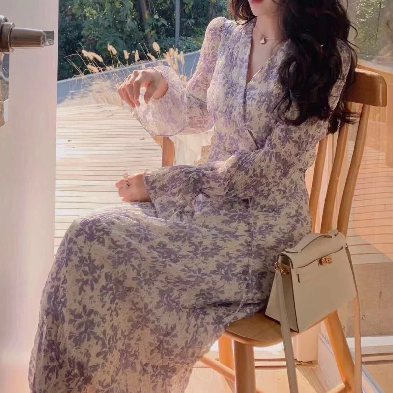 Spring Summer French Style Purple Floral Chiffon Dress V-neck Lantern Sleeve A-line Dress Korean Elegant Office Lady Long Dress
Spring Summer French Style Purple Floral Chiffon Dress V-neck Lantern Sleeve A-line Dress Korean Elegant Office Lady Long Dress