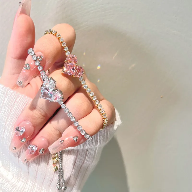Shiny Zircon Heart Bracelet For Women 2022 New Korea Unique Design Personality Fashion Bracelet Party Jewelry Birthday Gifts
Shiny Zircon Heart Bracelet For Women 2022 New Korea Unique Design Personality Fashion Bracelet Party Jewelry Birthday Gifts