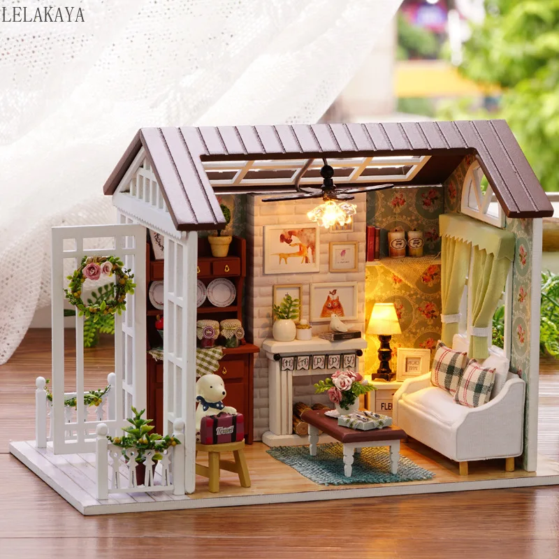 Hot DIY Forest Happy Holiday Times Dollhouse Handmade Model Building Assembling Doll House Miniature with Furnitures Wooden Toys
Hot DIY Forest Happy Holiday Times Dollhouse Handmade Model Building Assembling Doll House Miniature with Furnitures Wooden Toys
