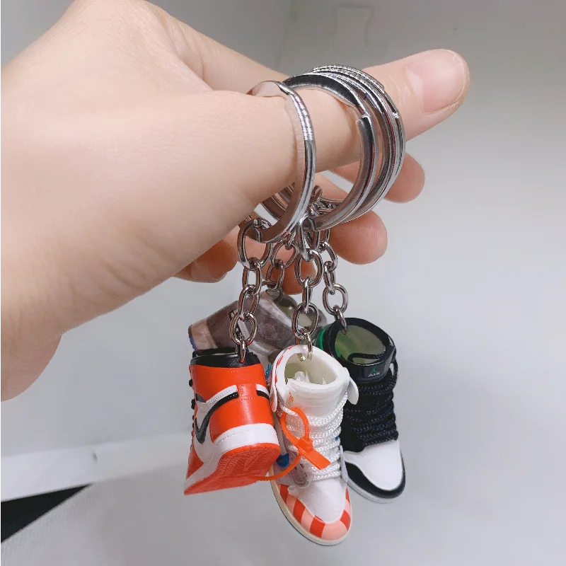 5CM Creative 3D Mini Winged Basketball Shoes Three-dimensional Model Keychain Sports Shoe Lovers Souvenir Keyring 2022 Year Gift
5CM Creative 3D Mini Winged Basketball Shoes Three-dimensional Model Keychain Sports Shoe Lovers Souvenir Keyring 2022 Year Gift