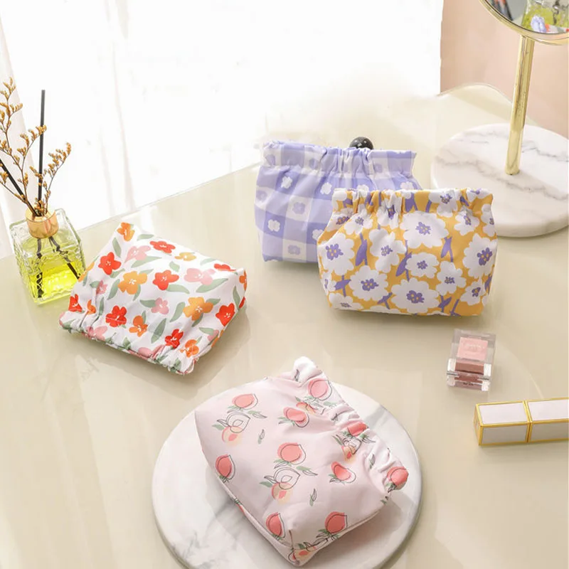 Portable Mini Makeup Bags for Women Coin Purse Floral Bag Handbag Change Purses Shrapnel Storage Bag Lipstick Cosmetic Neceser
Portable Mini Makeup Bags for Women Coin Purse Floral Bag Handbag Change Purses Shrapnel Storage Bag Lipstick Cosmetic Neceser