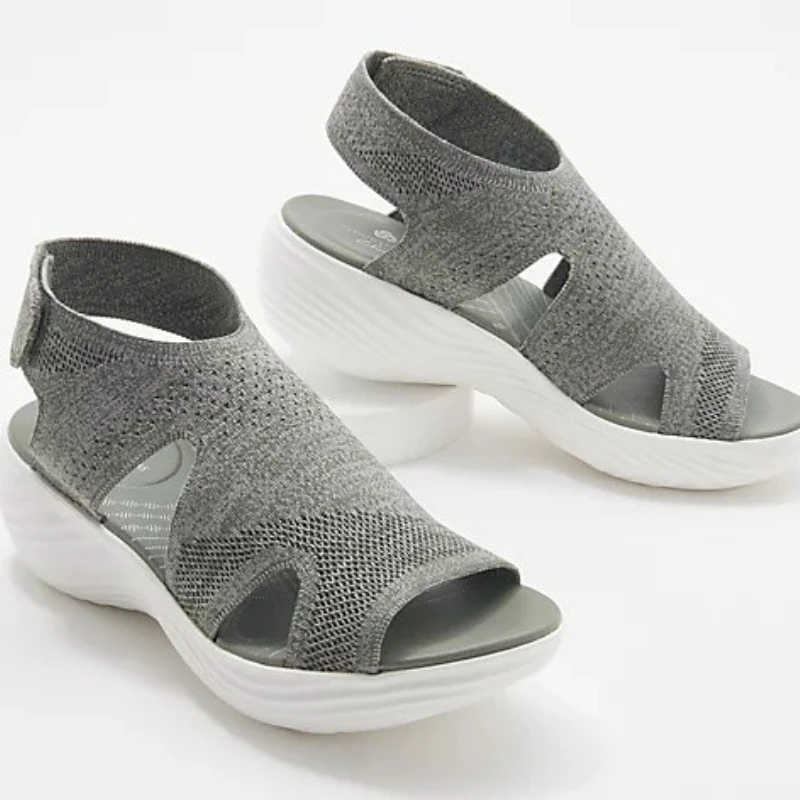 2022 Women Slippers Sandals Flat Bottom Ladies Beach Shoes Outdoor Travel Fashion Wild Women Sandals Light Soft Large Size 35~43
2022 Women Slippers Sandals Flat Bottom Ladies Beach Shoes Outdoor Travel Fashion Wild Women Sandals Light Soft Large Size 35~43