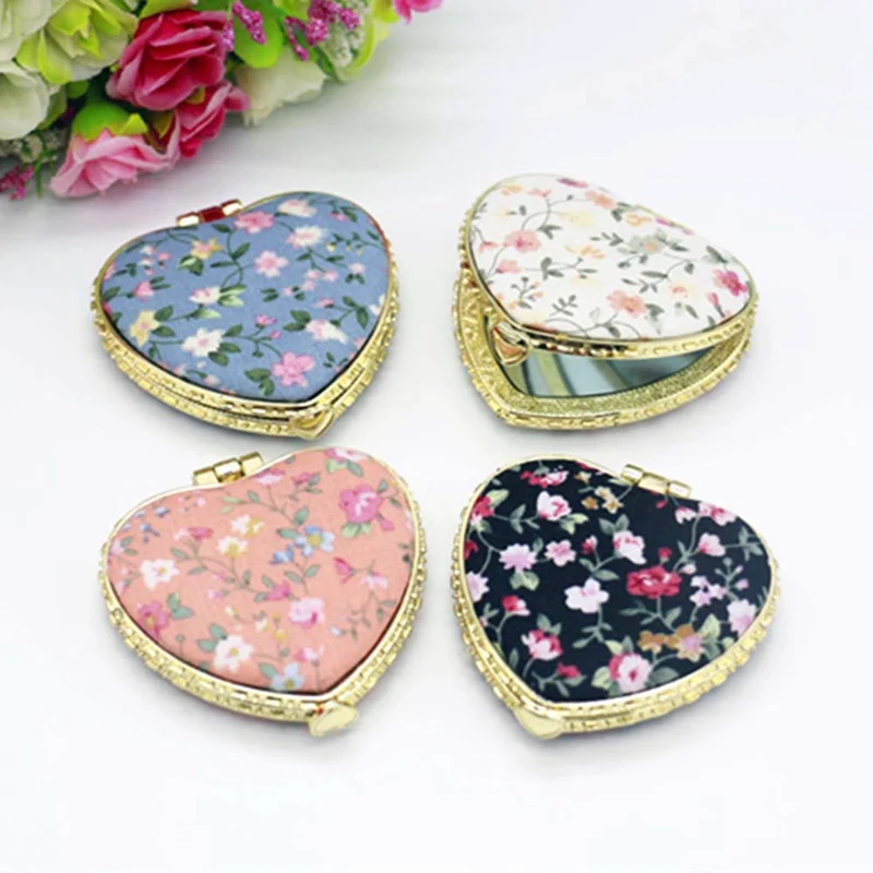 1pc Mini Makeup Compact Pocket Floral Mirror Portable Two-side Folding Make Up Mirror Women Vintage Cosmetic Mirrors For Gift
1pc Mini Makeup Compact Pocket Floral Mirror Portable Two-side Folding Make Up Mirror Women Vintage Cosmetic Mirrors For Gift