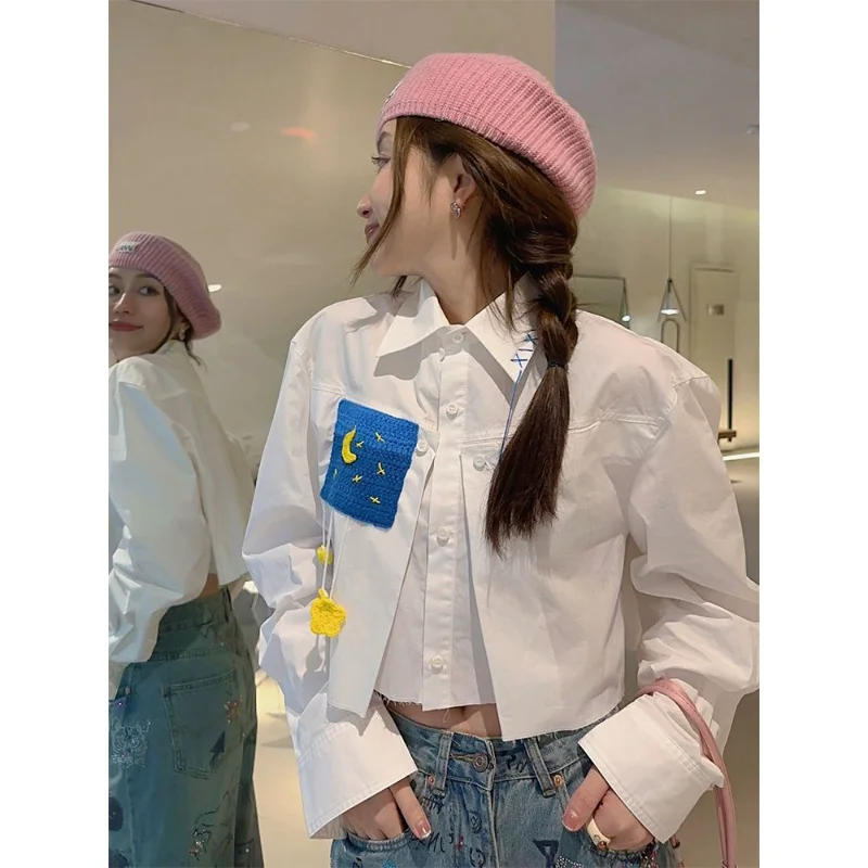 Шикарная модная Женская Повседневная Блузка Hikigawa, контрастные цвета, вязаные карманы, имитация двух частей, белые рубашки, укороченные топы для женщин
Шикарная модная Женская Повседневная Блузка Hikigawa, контрастные цвета, вязаные карманы, имитация двух частей, белые рубашки, укороченные топы для женщин