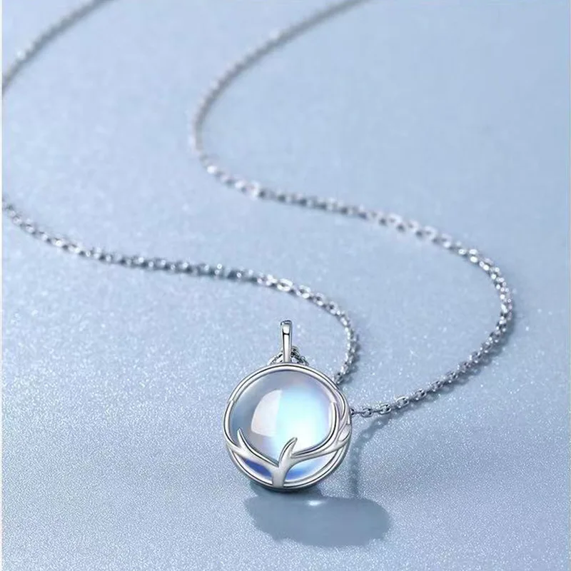 

S925 Sterling Silver Moonstone Elk Necklace Female Isn Light Luxury Niche Design Clavicle Chain Jewelry