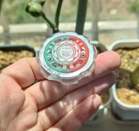 Second hand EDC ktsFingertip gyroscope 
Second hand EDC ktsFingertip gyroscope