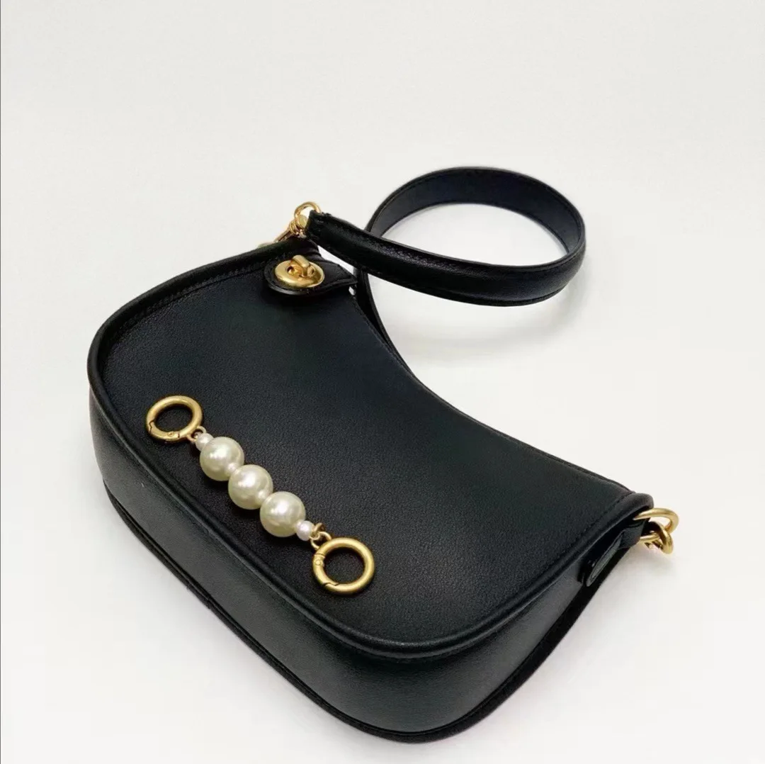 New axillary pea bag 2022 trend single shoulder leather women's bag Shaozhong oblique cross boutique bag pearl shoulder belt bag
New axillary pea bag 2022 trend single shoulder leather women's bag Shaozhong oblique cross boutique bag pearl shoulder belt bag