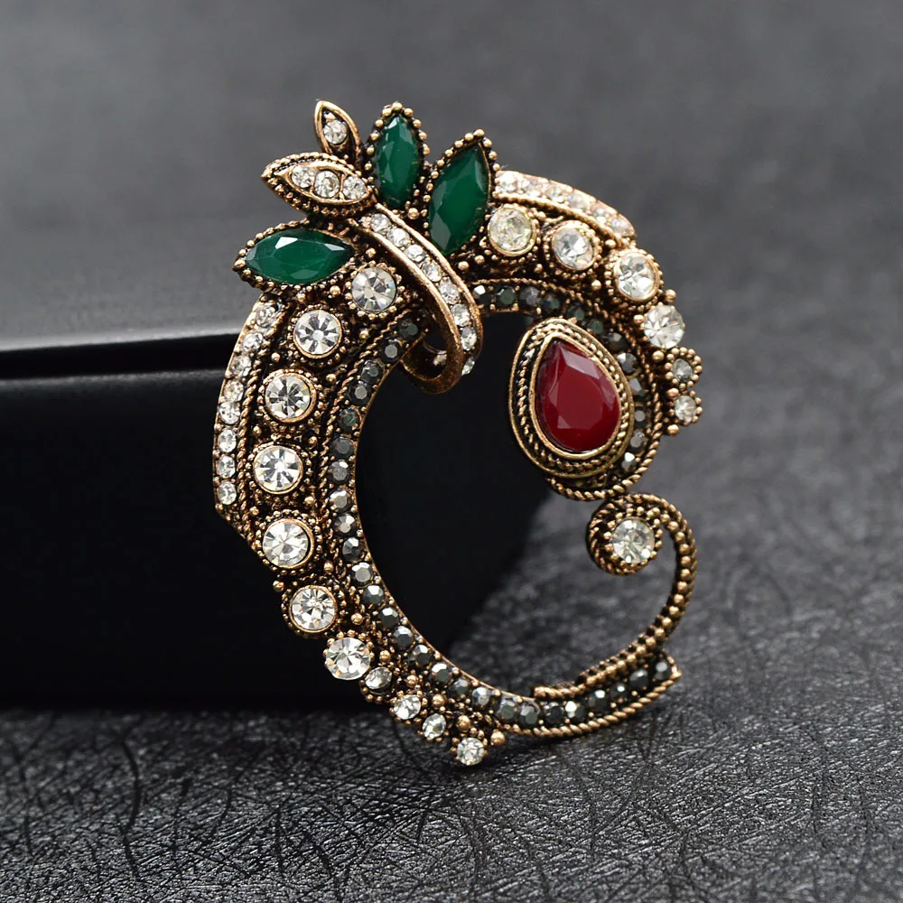 Vintage luxury court openwork geometric brooch baroque rhinestone rattan shape clothing accessories pint corsage men and women
Vintage luxury court openwork geometric brooch baroque rhinestone rattan shape clothing accessories pint corsage men and women