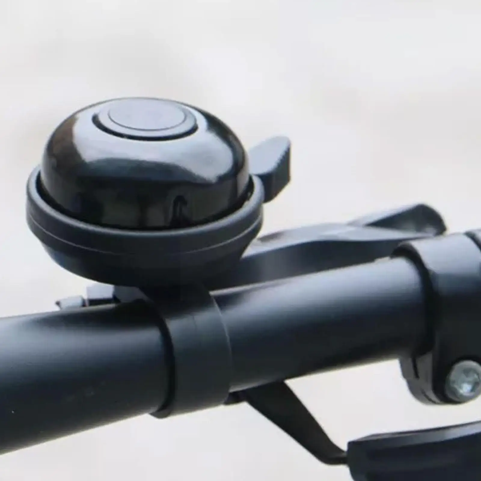 Bike Bell Alloy Mountain Road Bicycle Horn Sound Alarm For Safety Cycling Handlebar Metal Ring Bicycle Call Bike Accessorie I8S3
Bike Bell Alloy Mountain Road Bicycle Horn Sound Alarm For Safety Cycling Handlebar Metal Ring Bicycle Call Bike Accessorie I8S3