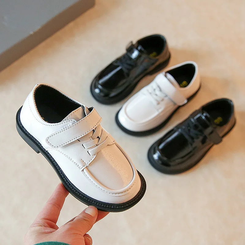 Spring New Soft Comfortable Little Boys PU Loafers 2022 Kids Fashion Korean Style Hook & Loop Performance Shoes Glossy Classic
Spring New Soft Comfortable Little Boys PU Loafers 2022 Kids Fashion Korean Style Hook & Loop Performance Shoes Glossy Classic