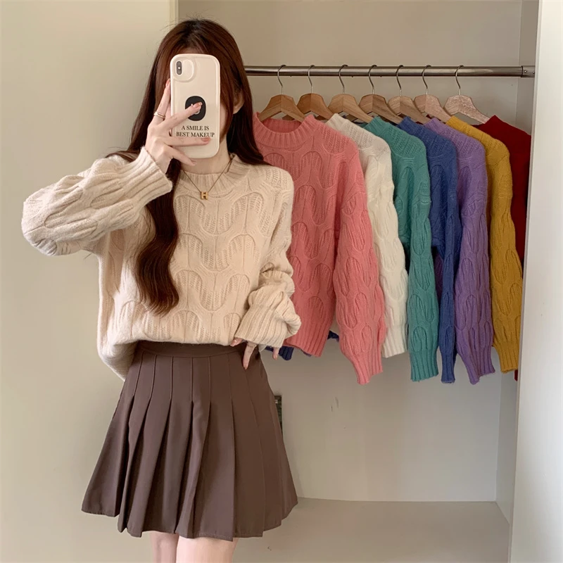 Women's sweater fall and winter new Korean loose pullover knit sweater round neck twist lazy wind sweater
Women's sweater fall and winter new Korean loose pullover knit sweater round neck twist lazy wind sweater