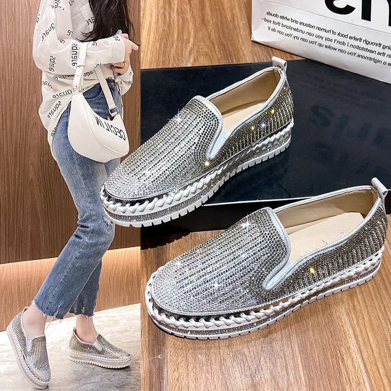 Bling Women Flat Loafers Woman Shinning Crystal Rhinestone Fisherman Shoes Female Autumn Platform Casual Shoe Slip on Mocassins
Bling Women Flat Loafers Woman Shinning Crystal Rhinestone Fisherman Shoes Female Autumn Platform Casual Shoe Slip on Mocassins