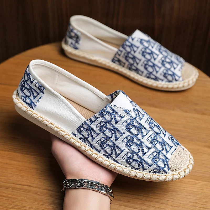 2022 Ethnic style Loafers Shoes Men Fashion Print Lazy Shoes Casual Flats Canvas Sneakers Men Slip-on Shoes Men's Espadrilles
2022 Ethnic style Loafers Shoes Men Fashion Print Lazy Shoes Casual Flats Canvas Sneakers Men Slip-on Shoes Men's Espadrilles