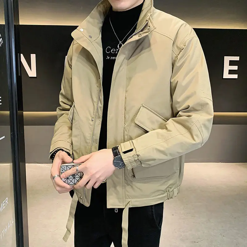 2022 Autumn Winter Bomber Jacket Men Casual Jacket Stand Collar Street Wear Clothing Japan Style Coats Men Lightweight Coats
2022 Autumn Winter Bomber Jacket Men Casual Jacket Stand Collar Street Wear Clothing Japan Style Coats Men Lightweight Coats