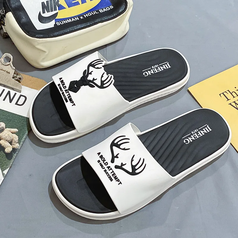 2022 Summer Slippers New Casual Black White Slides Home and Outdoor Wear Soft Bottom Non-slip Beach Shoes Size 39-45 
2022 Summer Slippers New Casual Black White Slides Home and Outdoor Wear Soft Bottom Non-slip Beach Shoes Size 39-45