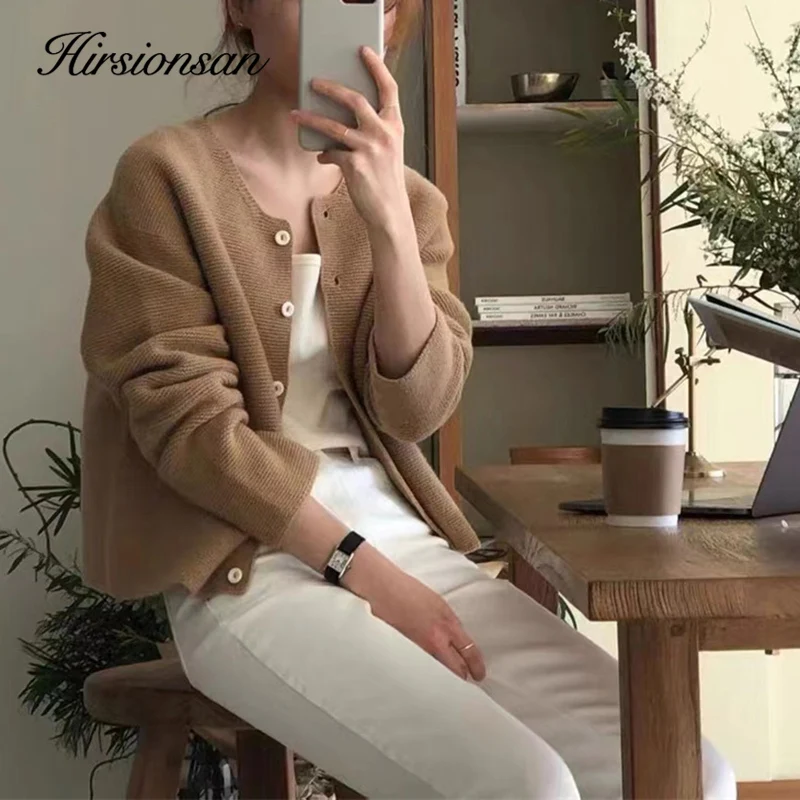 Hirsionsan Elegant Solid Single Breasted Knitted Cardigan Women Casual Korean Retro Soft O-neck Sweater Female Trendy Jumper
Hirsionsan Elegant Solid Single Breasted Knitted Cardigan Women Casual Korean Retro Soft O-neck Sweater Female Trendy Jumper
