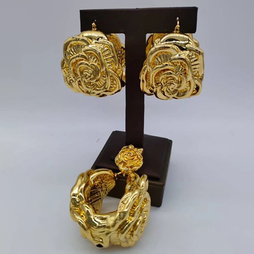 Italian Gold Color Jewelry Set for Women 18k Gold Plated Big Earrings 60cm Chain Necklace Necklace For Weddings Bridal Party
Italian Gold Color Jewelry Set for Women 18k Gold Plated Big Earrings 60cm Chain Necklace Necklace For Weddings Bridal Party