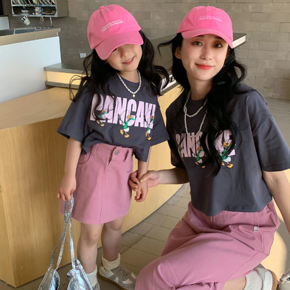 Menoea Mom and Daughter Matching Set Summer New T-shirt and Skirt 2PCS Suit Fashion Girl Women’s Sets Family Matching Outfits
Menoea Mom and Daughter Matching Set Summer New T-shirt and Skirt 2PCS Suit Fashion Girl Women’s Sets Family Matching Outfits