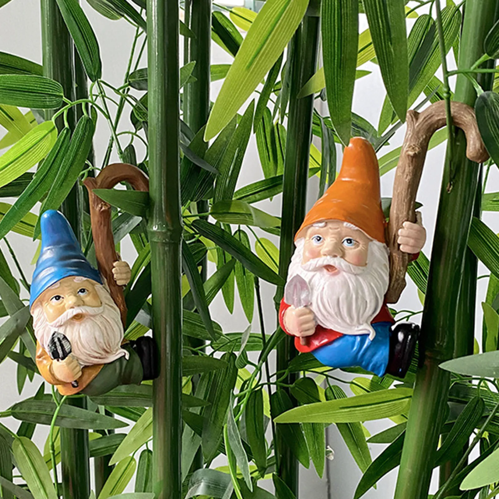 Фигурки гнома подвесные яркие, 2 шт.
Фигурки гнома подвесные яркие, 2 шт.