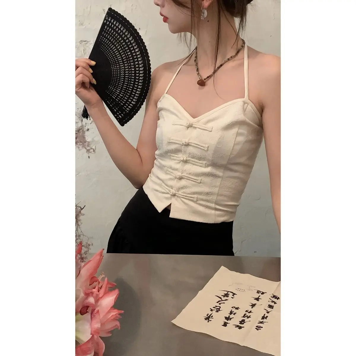 chinese new fashion style hang neck halter cheongsam element camisole summer short retro style sexy casual women top camisole
chinese new fashion style hang neck halter cheongsam element camisole summer short retro style sexy casual women top camisole