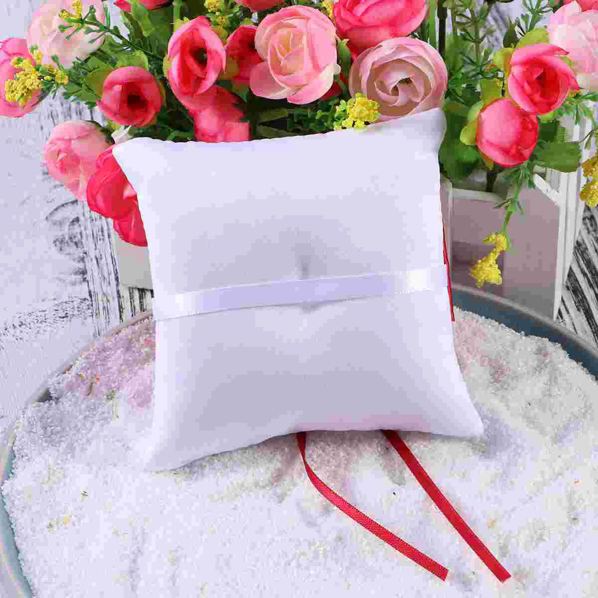 

Ring Pillow Pearls Cushion, Satin Ribbons Ring Pillow with Bow- knot and Pearl Design for Wedding Proposal Celebration Banquet