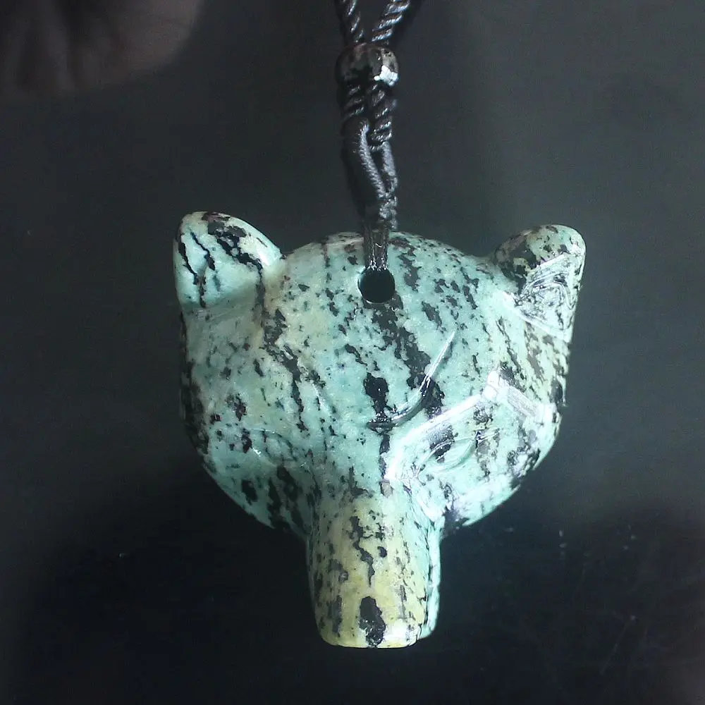 Hand carved natural crystal gemstone wolf head Necklace Amulet Pendant bead with rope chain
Hand carved natural crystal gemstone wolf head Necklace Amulet Pendant bead with rope chain