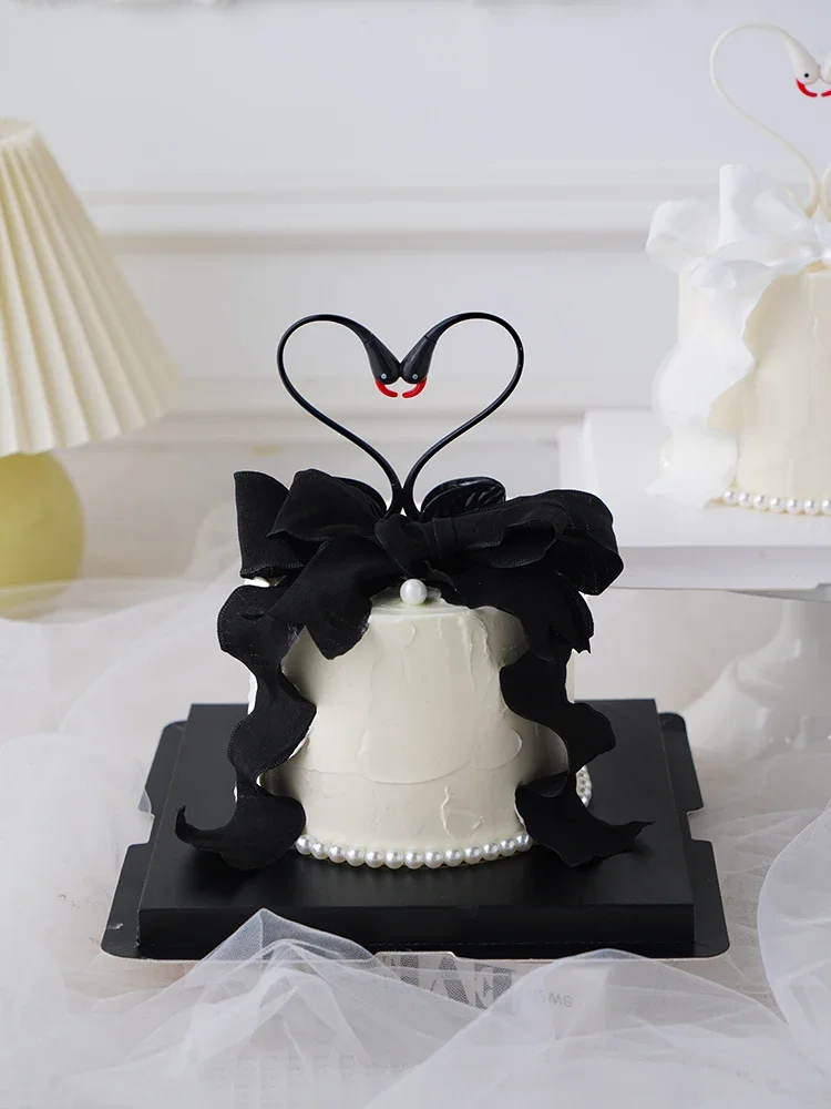 Romantic Swan Cake Decoration Topper Valentine's Day Baking Decor Ornament Birthday Wedding Supplies Gifts Girl Lover
Romantic Swan Cake Decoration Topper Valentine's Day Baking Decor Ornament Birthday Wedding Supplies Gifts Girl Lover