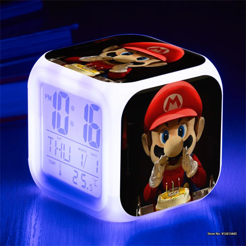 Оригинальные игры Super Mario, периферийные игрушки, светодиодные часы-будильник с яркими цветами, меняющие цвет
Оригинальные игры Super Mario, периферийные игрушки, светодиодные часы-будильник с яркими цветами, меняющие цвет