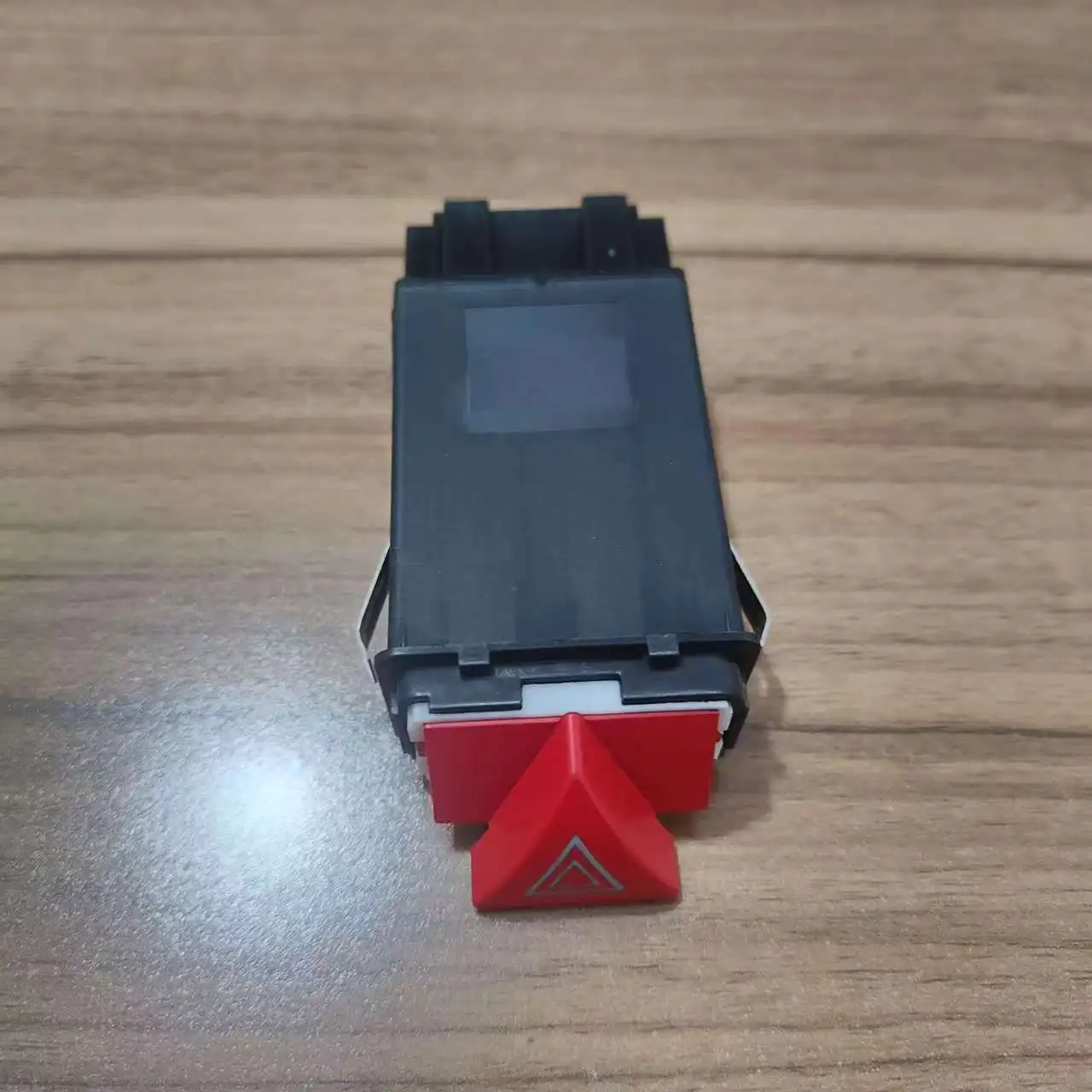 OYOTE 8D 0941509 H автомобильный аварийный указатель поворота, переключатель красной кнопки, 9-контактный для Audi A3 A4 A6 C5 Allroad
OYOTE 8D 0941509 H автомобильный аварийный указатель поворота, переключатель красной кнопки, 9-контактный для Audi A3 A4 A6 C5 Allroad